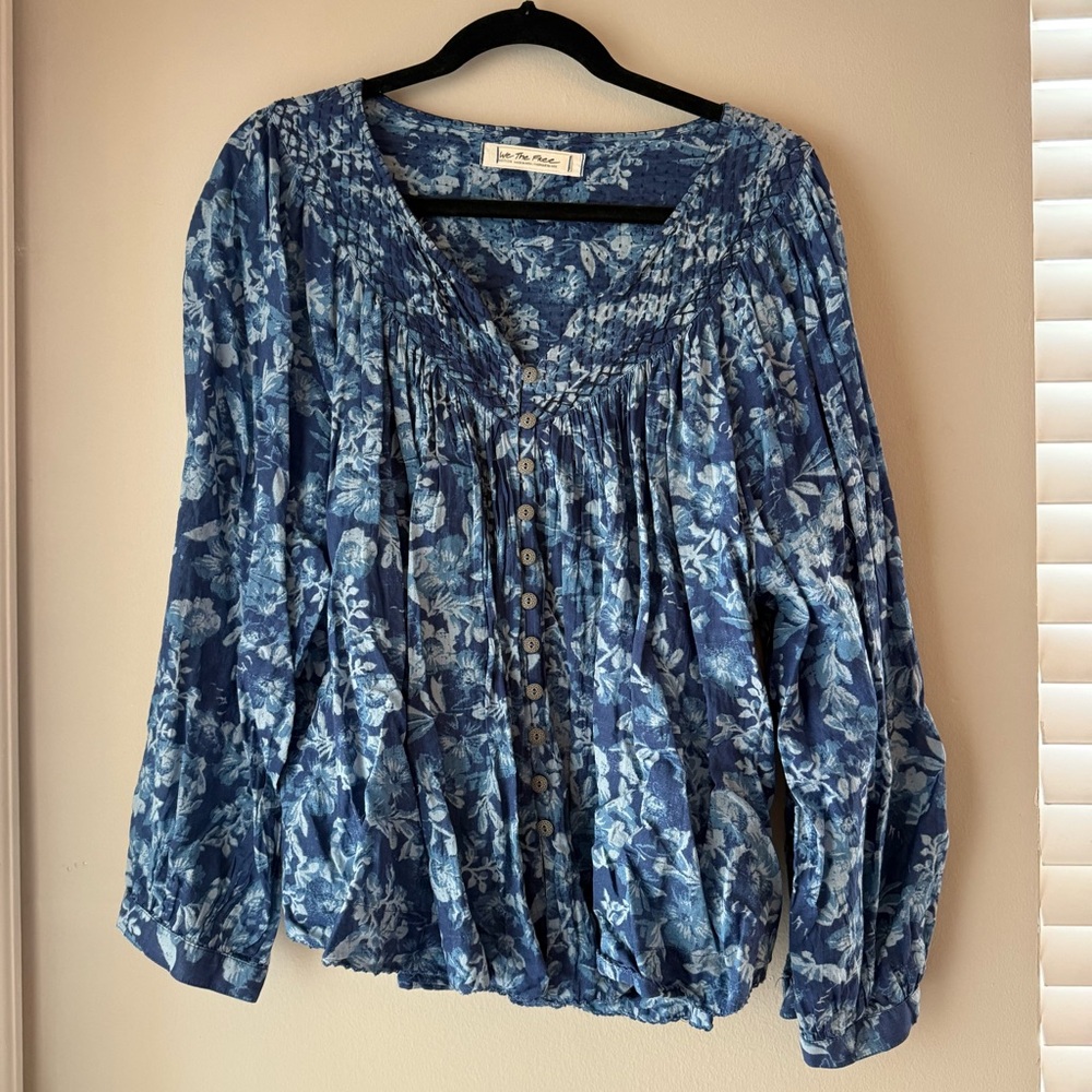 Free People We the Free Blue Floral Women's Top
